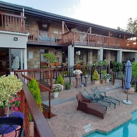 New Stone Manor Hotel Мозел Бей Екстериор снимка