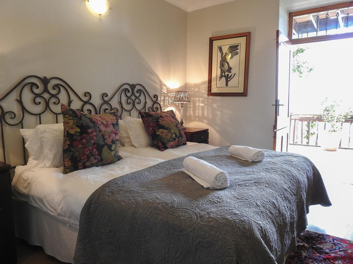 New Stone Manor Hotel Мозел Бей Екстериор снимка