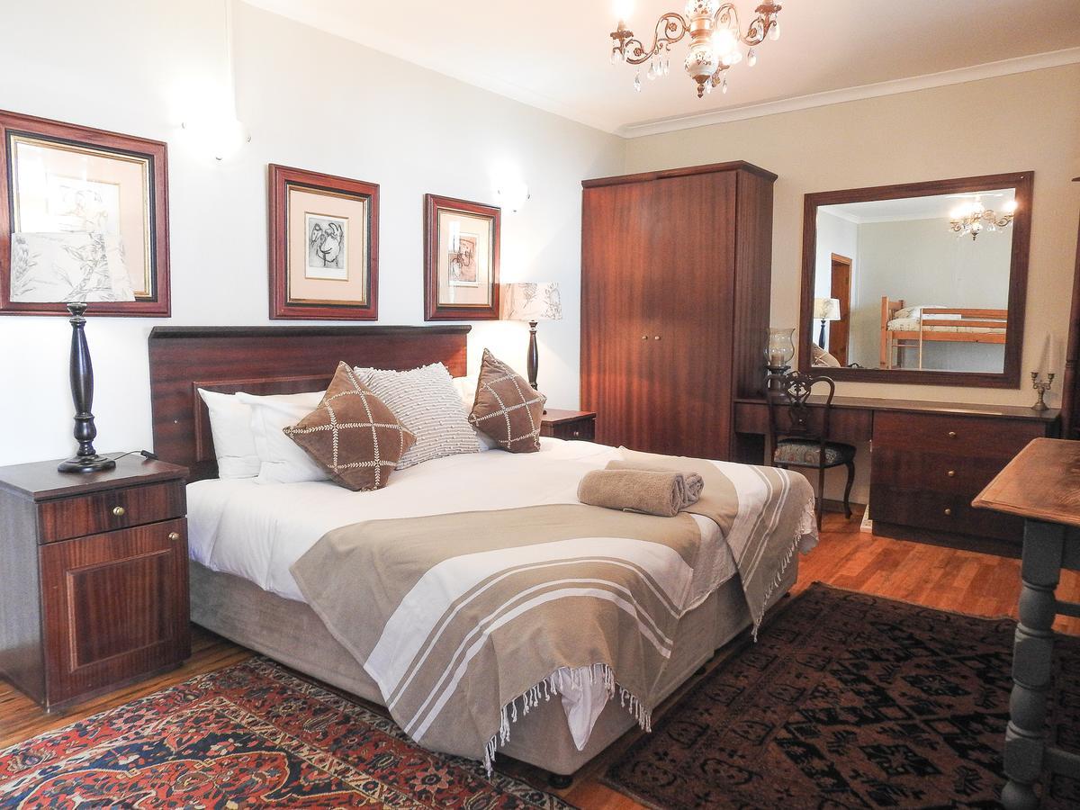 New Stone Manor Hotel Мозел Бей Екстериор снимка
